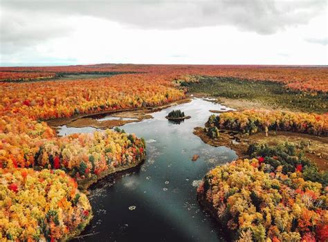 Peak Colors In The Upper Peninsula Of Michigan Oc 3938x2915