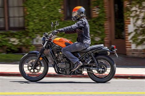 Honda Scl Scrambler First Look Fast Facts