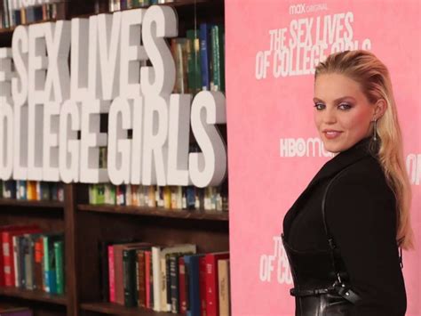 I Was Just Sobbing Reneé Rapp Credits The Sex Lives of College Girls For Helping Her Come