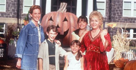 'Halloweentown' Cast: Where Are They 25 Years Later?