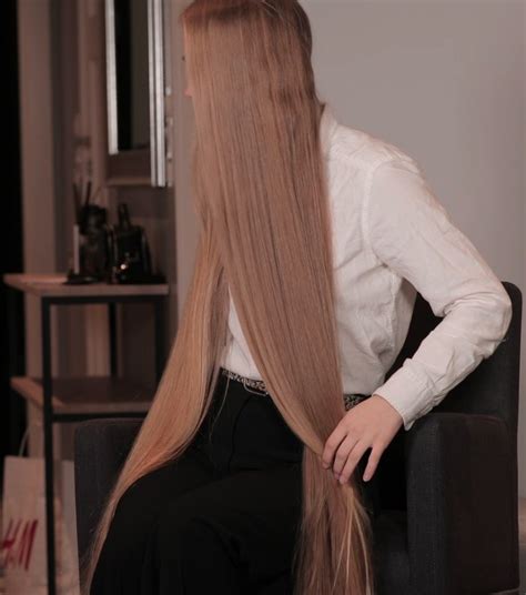 VIDEO Super Long Blonde Silky Hair Brushing And Silky Hair Glossy Hair Long Hair Play