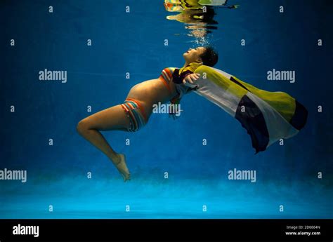 Bis Jahre Bikini Stockfotos Und Bilder Kaufen Alamy