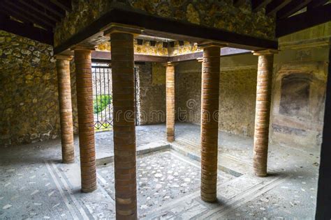 Interior Courtyard in a Roman Villa Stock Image - Image of road, europe ...