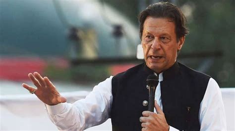 Imran Greenlights Pti Leaders For Talks With Powerful Quarters