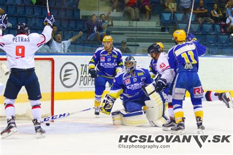 HC SLOVAN Bratislava HC Aukro Berani Zlín TICKETPORTAL vstupenky na