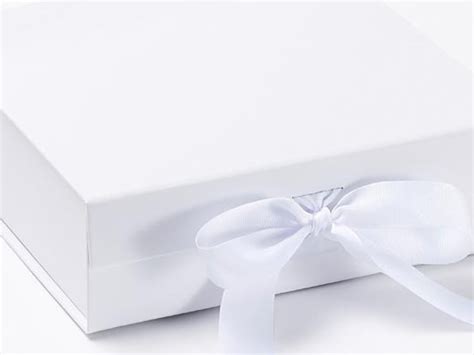 Wholesale Luxury White Medium Gift Boxes and Keepsake Boxes - FoldaBox USA