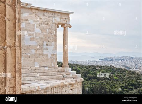 Puerto atenas antigua grecia fotografías e imágenes de alta resolución