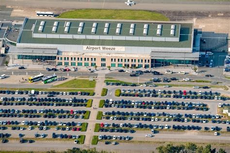 Luftaufnahme Weeze Gel Nde Des Flughafen Airport Weeze Flughafen