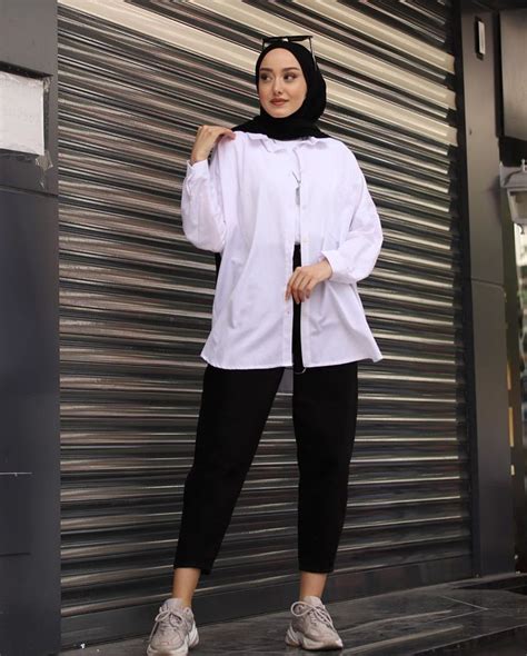 21 Inspiring Looks To Wear The White Shirt Hijab Fashion Inspiration