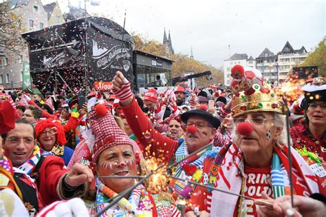 Karneval K Ln Heumarkt Corona Regeln Bands Programm Tickets