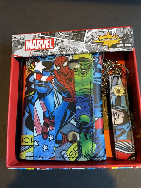 Spiderman Hulk Thor Captain America Trifold Chain Wallet New Walmart