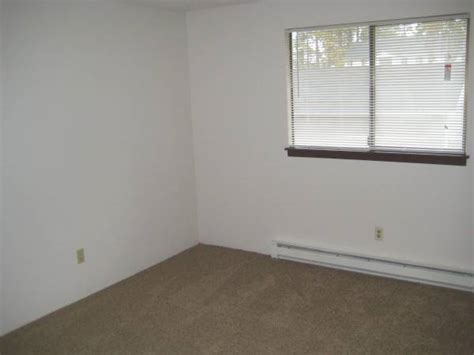 Fox Glen - 615 S Woodruff Rd Spokane WA 99206 | Apartment Finder