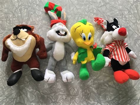 Set of 4 Looney Tunes Christmas Plush Stuffed Animals Mcdonald's Happy ...