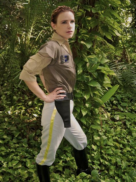 CosGeek: Endor Princess Leia