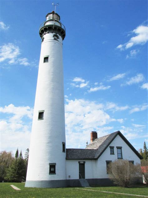 Solve Presque Isle Light House Tower Jigsaw Puzzle Online With 108 Pieces