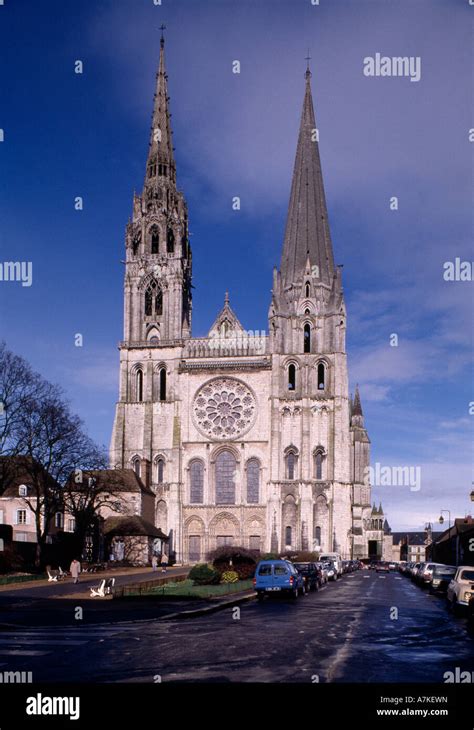 La catedral de Chartres Fachada Oeste 1145 Fotografía de stock Alamy