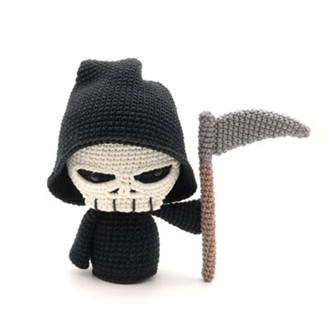 Grim Reaper amigurumi pattern - Amigurumi.com