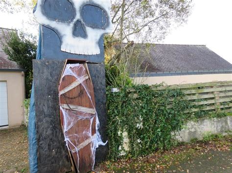 EN IMAGES En Bretagne une famille transforme son jardin en scène d