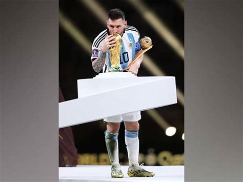 Global Photos Of Messi Kissing World Cup As Argentina Beat France On