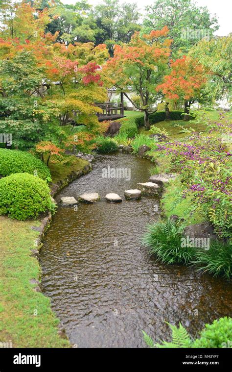 Amazing And Spiritual Himeji Castle Walking The Ancient Year Old