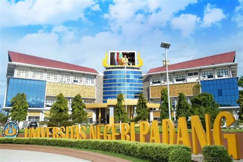 Universitas Terbaik Di Sumatera Barat Versi Unirank Unp