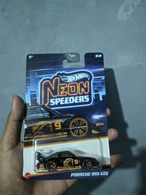Jual Hot Wheels Porsche Gt Neon Speeders Base Besi Shopee Indonesia
