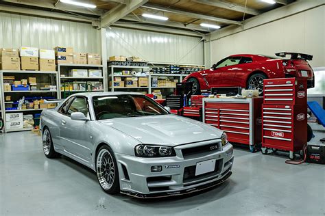 入魂のr34「スカイラインgt R」は還暦仕様の550馬力！ 首都高の速さより上質な走りへとシフト（auto Messe Web） 自動車