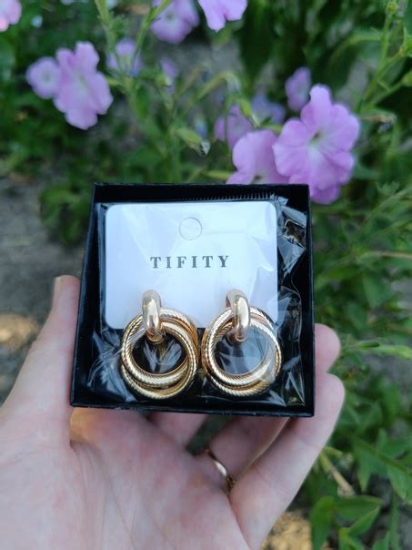 Девочки продам серёжки Новые, были распечатаны для фото. Бренд Tifity ...