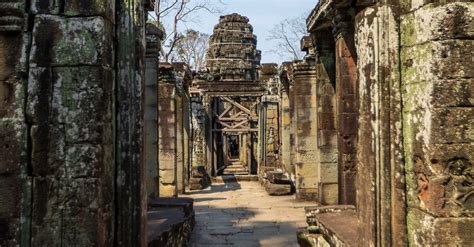 Ruins of an Ancient Temple in Cambodia · Free Stock Photo