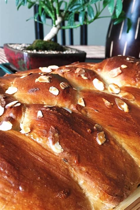 Challah Bread Petra Gregorová