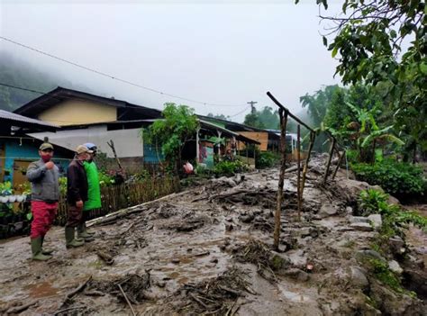 Cerita Warga Saat Detik Menegangkan Banjir Bandang Terjang Gunung Mas