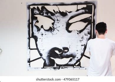 Graffiti Stencil Street Art Two Street Stock Photo 479365108 | Shutterstock