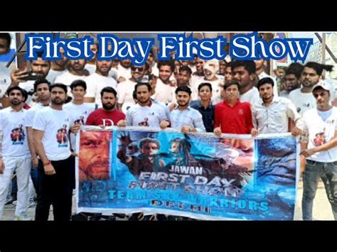 Jawan Movie First Day First Show In Liberty Cinema With Srk Fan Club