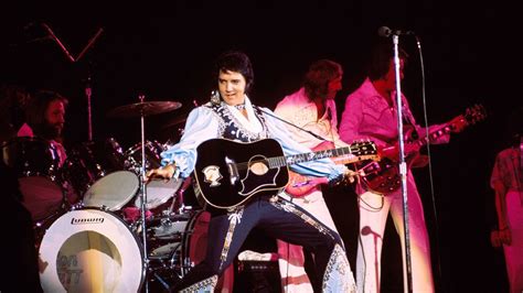 10 essential Elvis Presley guitar tracks | Guitar World