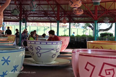 Mad Tea Party - Disney World Classic Attraction | Disney World Blog ...