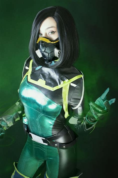 Viper Valorant Cosplay Cosplay, Viper, Twitter, Batman, Superhero, Fictional Characters, Fantasy ...