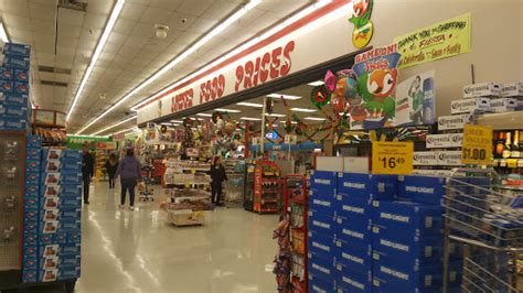 Grocery Store «Fiesta Mart», reviews and photos, 611 W Jefferson Blvd ...