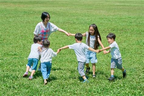 保育園における運動会のねらいと事前準備のポイント｜テーマ例やおすすめの競技なども解説