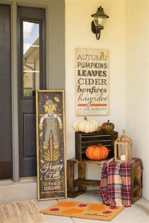 12 Fall Porch Signs You Can DIY At Home