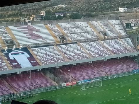 Lo Stadio Arechi Si Rif Il Look Al Via Prima Fase Dei Lavori Ecco