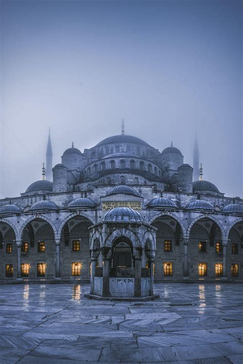 masjid biru di istanbul turki - Emily King