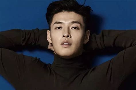 Who Is Kang Ha Neuls Partner His Dating Life In 2022 Otakukart