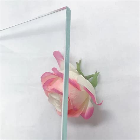 China Professional Glass Manufacturer 12mm Low Iron Tempered Glass 1 2〃super Clear Toughen Glass