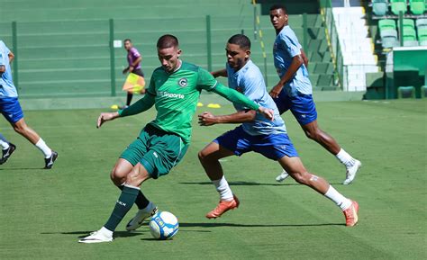 Na Serrinha E Refor Os Em Campo Goi S Perde Jogo Treino Para O