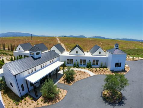 New Hotels in Wine Country- Sunset Magazine