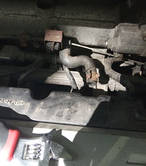 Замена клапана картерных газов — Hyundai Getz, 1,4 л, 2007 года ...