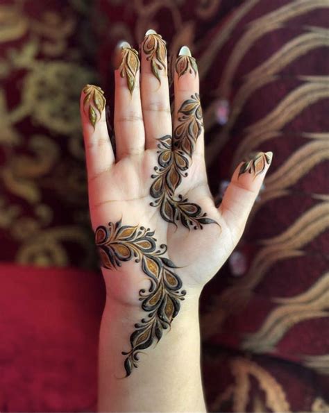 Pin By Ahlam On Circle Mehndi Designs Mehndi Designs For