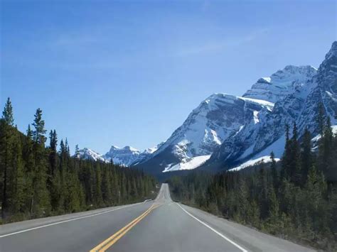 Rail & Drive through the Rockies | Canada Rail Vacations