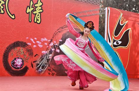 Dance with ribbon, Beijing Temple Fair, Spring Festival Celebrations in ...