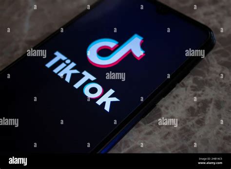 Tiktok logo icon fotografías e imágenes de alta resolución Alamy